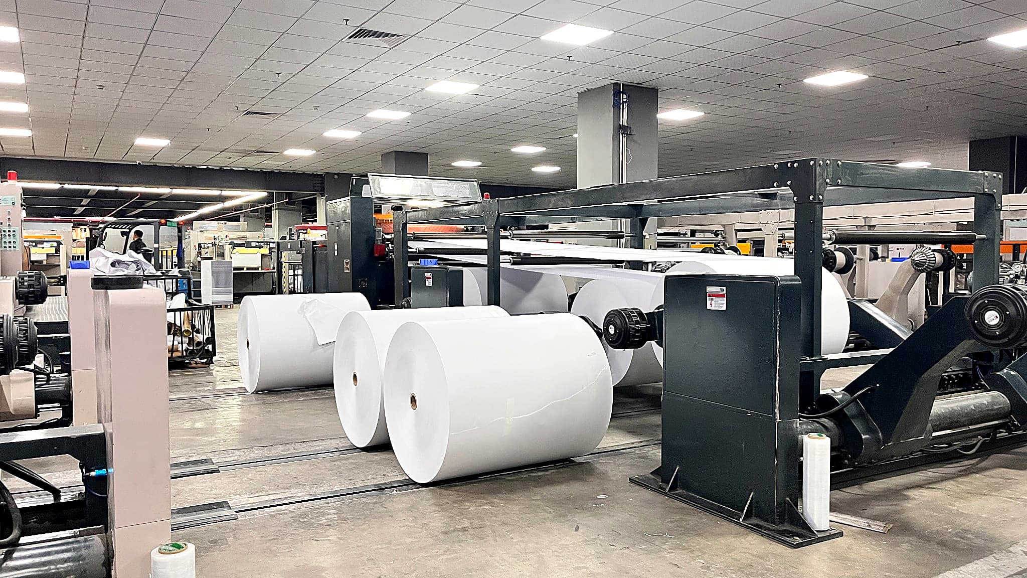 Paper roll cutting equipment at the Dongguan base