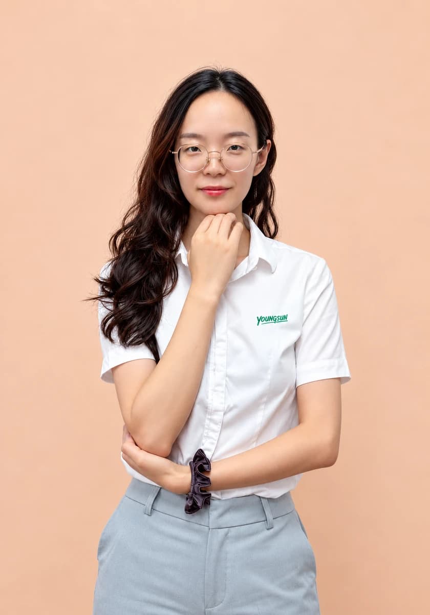 Linda Lee, Sales Director · Sales Division III